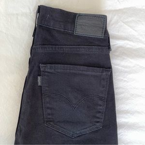 Women’s Levi’s 724 High Rise Straight Crop